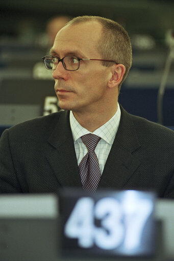 Fotografija 1: Aldis KUSKIS in plenary session in Strasbourg.