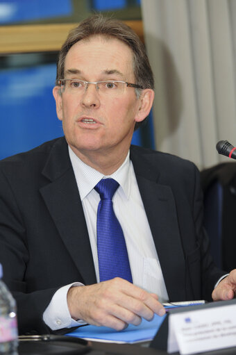 Zdjęcie 8: MEP Alain Cadec takes part in a meeting in Strasbourg