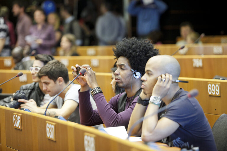 Φωτογραφία 8: Debate European Parliament and Volunteering