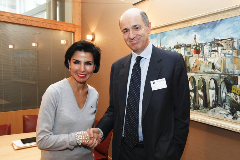 Снимка 1: MEP Rachida DATI meets with Italian Minister Cordero PASSERA
