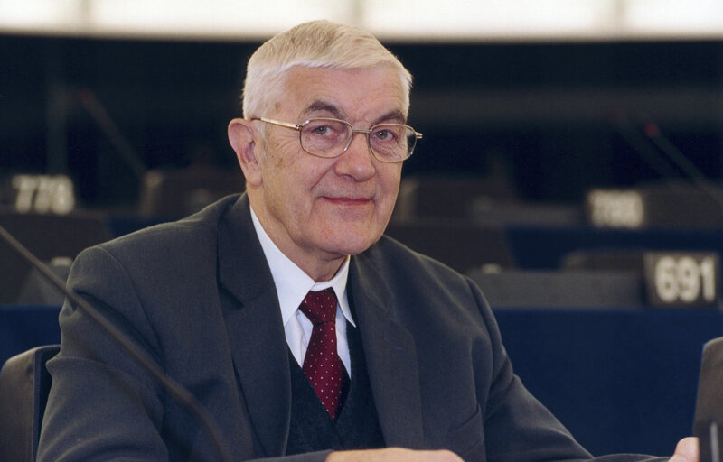 Maciej Marian GIERTYCH in plenary session in Strasbourg.