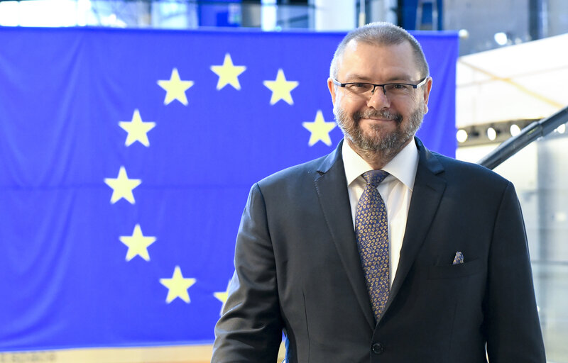 Fotografija 12: Robert Jaroslaw IWASKIEWICZ in the European Parliament in Strasbourg