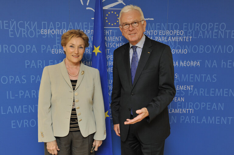 Foto 1: EP President meets with MEP HENNICOT SCHOEPGES