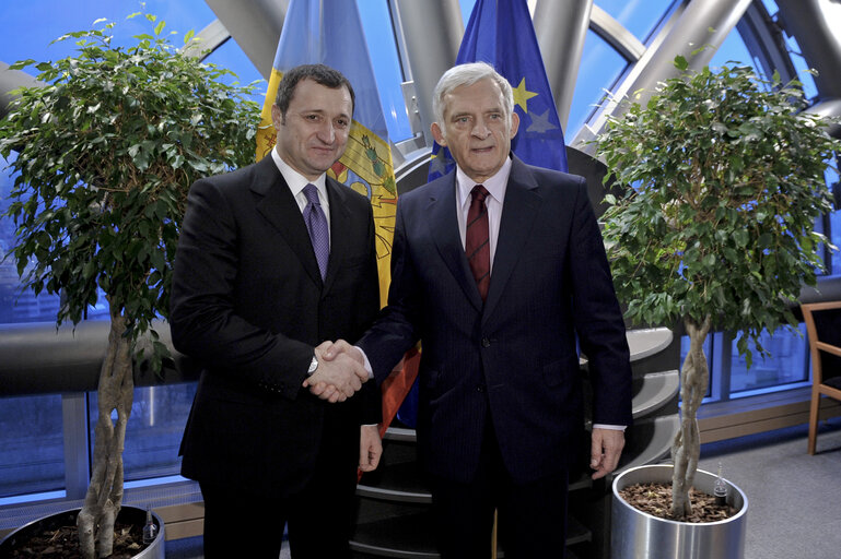 Meeting Jerzy Buzek EP President with Vlad Filat, Prime Minister of the Republic of Moldova