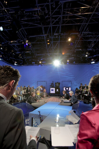 Valokuva 9: Europarl TV debate about crisis with the EP president and vice presidents in the televison studio.