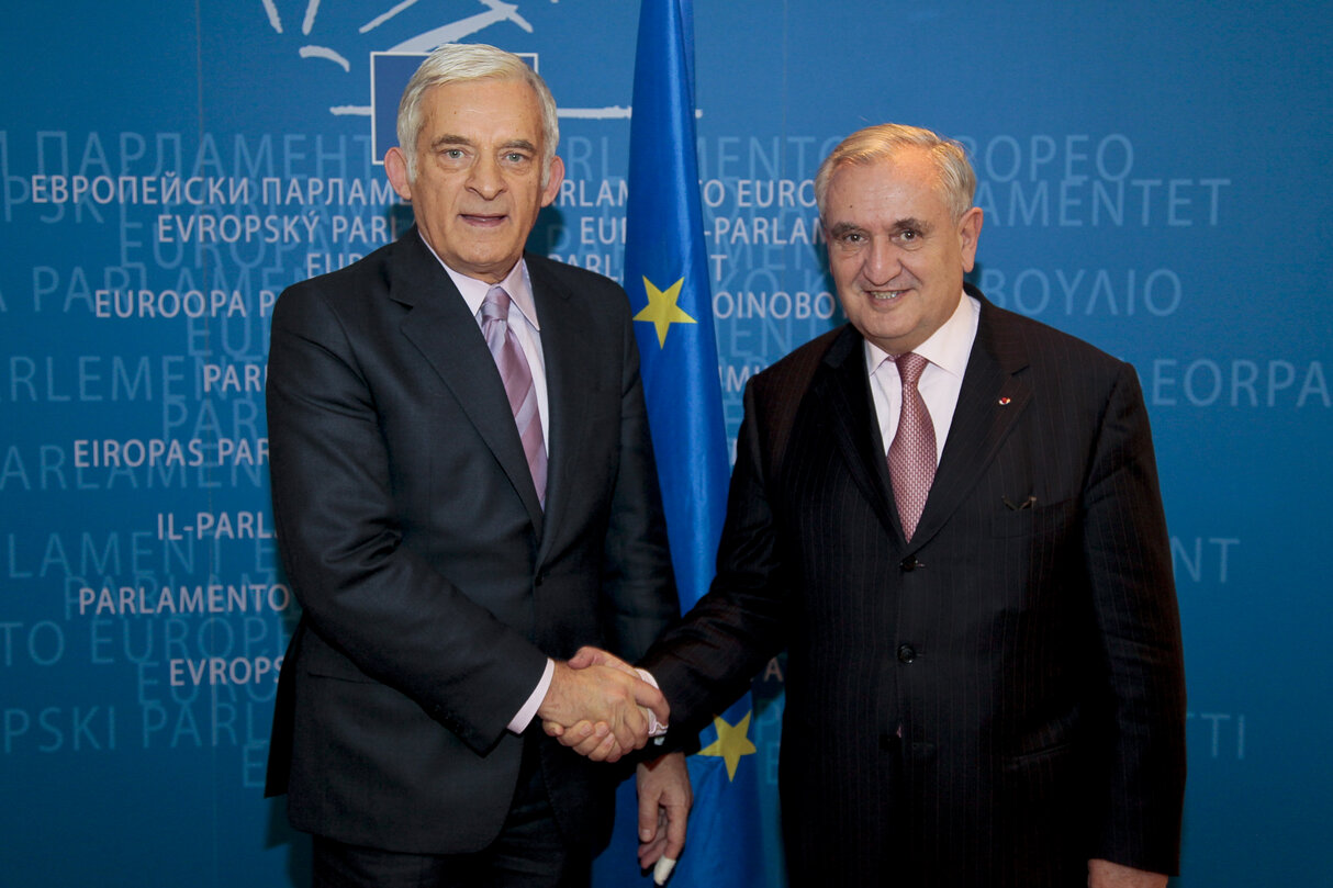 Jerzy Buzek, EP President meets with Mr Jean-Pierre Raffarin, former Prime Minister of France