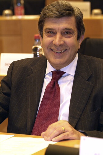 Foto 1: Armando DIONISI in a meeting at the EP in Brussels.