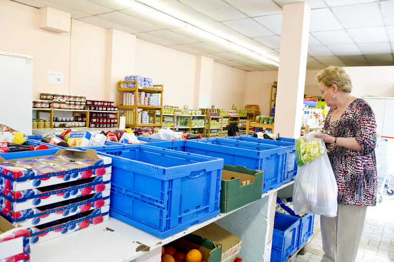 Food Bank - Distribution of food parcels