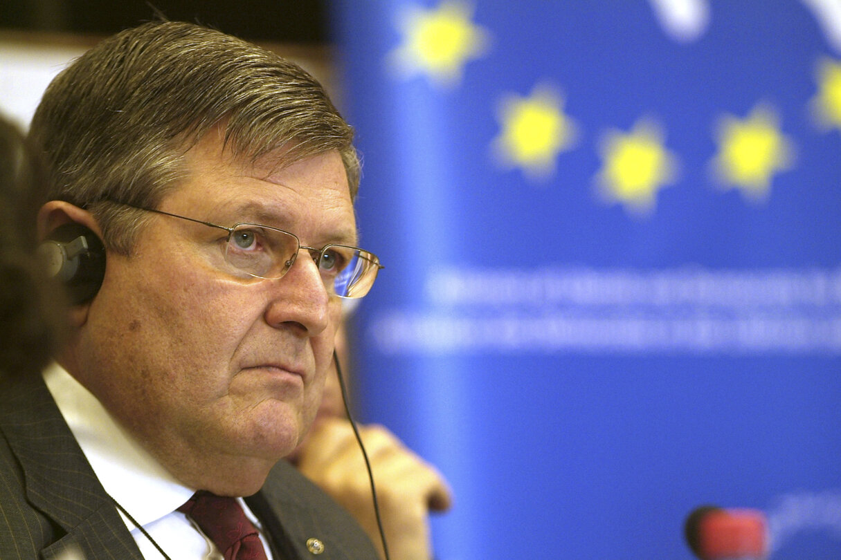 Antoine DUQUESNE in a meeting at the EP in Brussels.