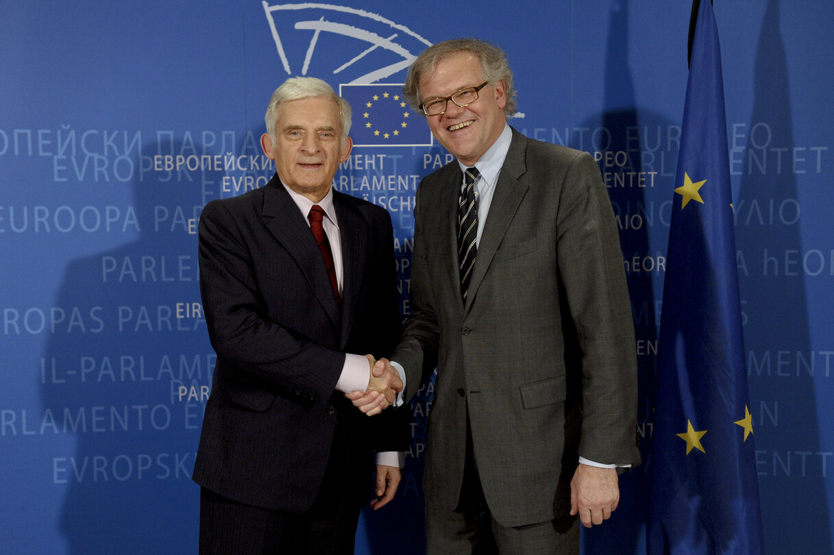 EP President Jerzy BUZEK meets Stefaan De Clerck, belgian Minister of Justice