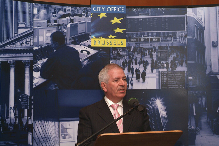 Φωτογραφία 2: The Commissioner for Internal Market and Services at the EP.