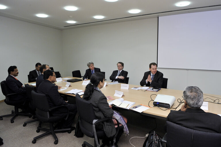 Photo 7: MEP Graham Watson receives members of the Rajya Sabha (Upper House of the Indian Parliament)