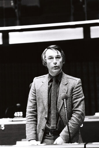 The MEP Hemmo J. MUNTINGH during a session in Strasbourg in April 1980.