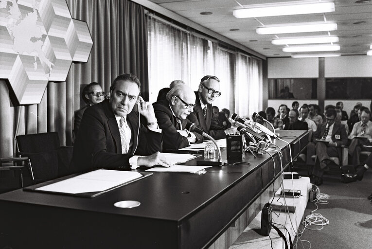 Fotografie 35: Meeting of the European Council in Brussels - Press conference