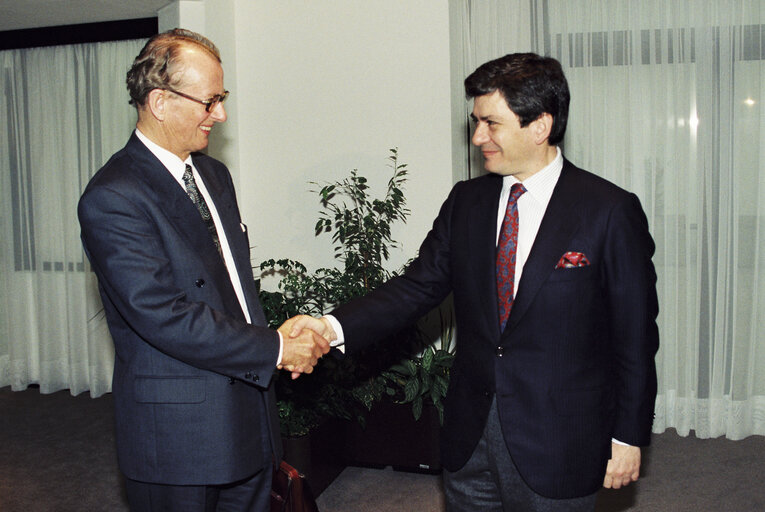 Foto 8: Visit to the European Parliament.