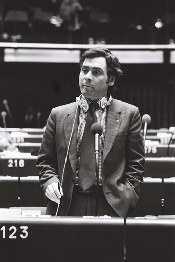 The MEP Kenneth D. COLLINS during a session in Strasbourg in March 1980.