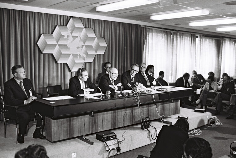 Fotografie 37: Meeting of the European Council in Brussels - Press conference