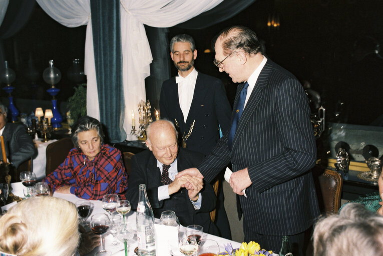 Fotografi 17: Dinner for the handover between the former and the new EP President.