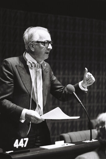 Fotografie 7: The MEP Maurits COPPIETERS during a session in Strasbourg in March 1980.