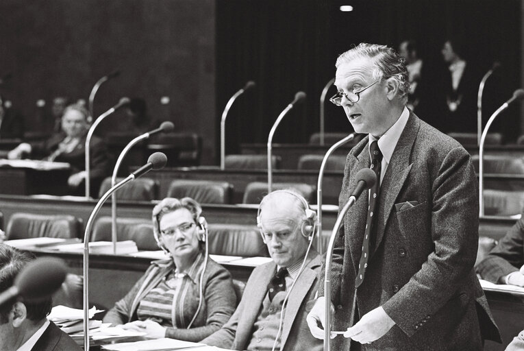 Portraits of John Holbrook OSBORN in a Luxembourg session