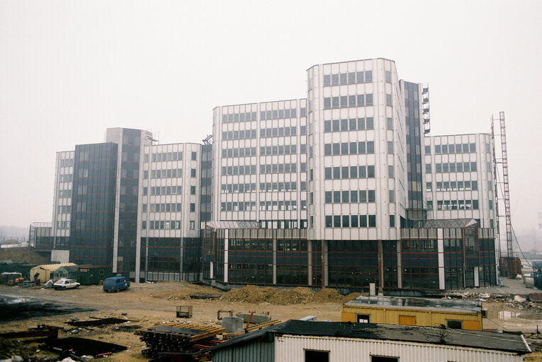Fotografi 5: Construction works on the new EP Building in Kirchberg, Luxembourg in 1986.