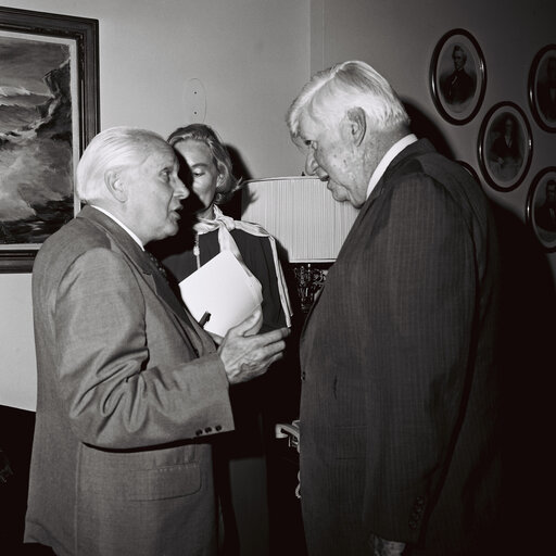 Φωτογραφία 22: U.S.-EEC meeting in April 1983 - Reception