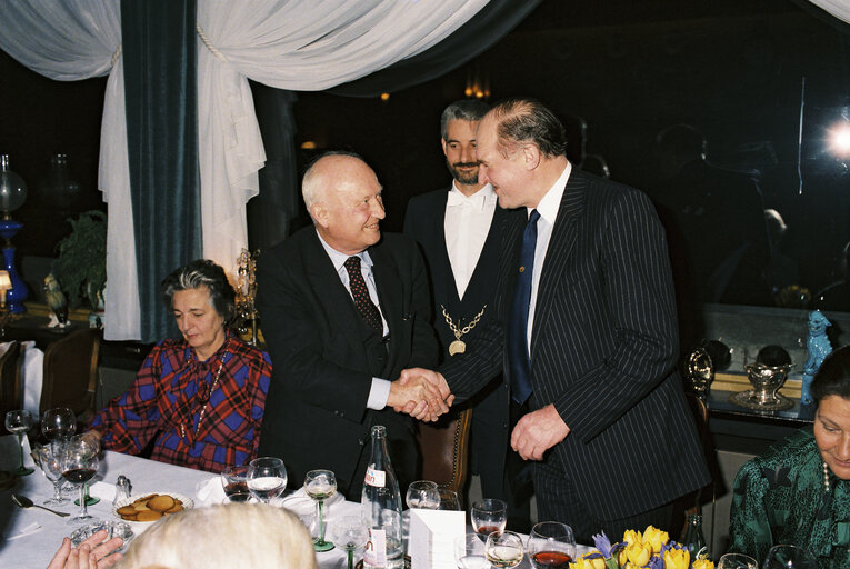 Fotografi 21: Dinner for the handover between the former and the new EP President.