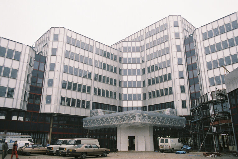 Fotografi 6: Construction works on the new EP Building in Kirchberg, Luxembourg in 1986.