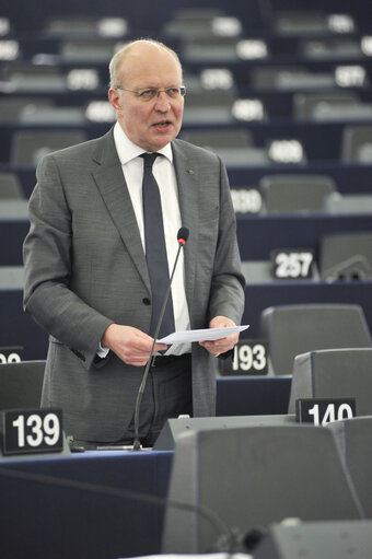 Zdjęcie 26: Plenary session in Strasbourg - Week 6 2013 - Dialogue for a peaceful solution of the Kurdish issue in Turkey