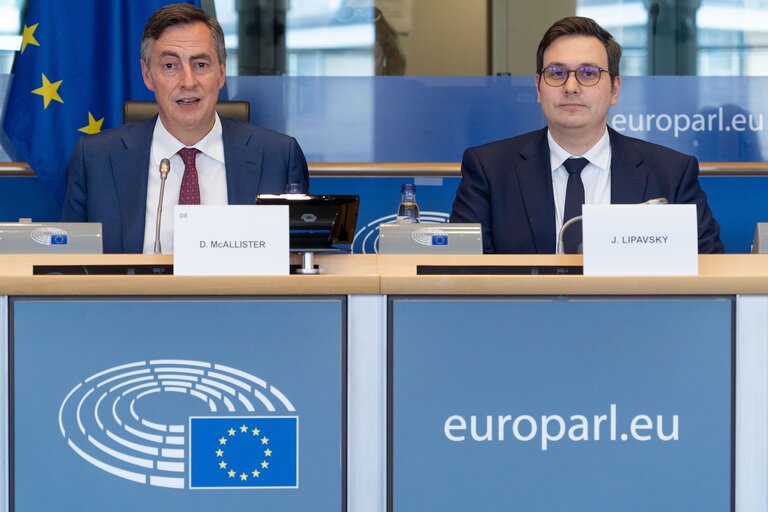 Photo 23: AFET Committee - Exchange of views with Jan Lipavský, Minister of Foreign Affairs of the Czech Republic, on the priorities of the Czech Presidency of the Council of the European Union