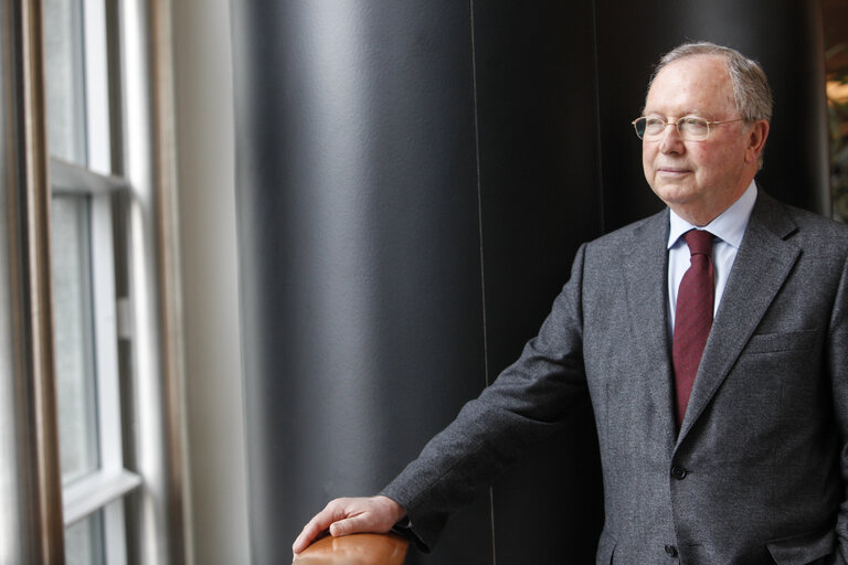 Photo 1: MEP Antonio CORREIA DE CAMPOS at the European Parliament in Brussels