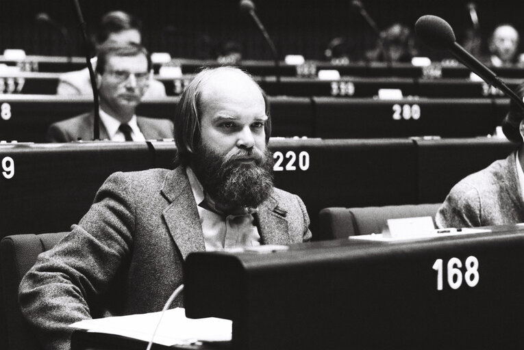 Suriet 38: The MEP Ove FICH during a session in Strasbourg in July 1980.