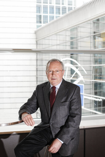 Φωτογραφία 11: MEP Antonio CORREIA DE CAMPOS at the European Parliament in Brussels