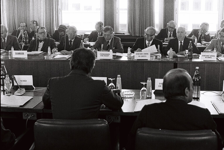 Fotografie 12: Meeting between the European Parliament, the Commission and the Council (Economic and Financial Affairs) in the first half of 1978, in Luxembourg