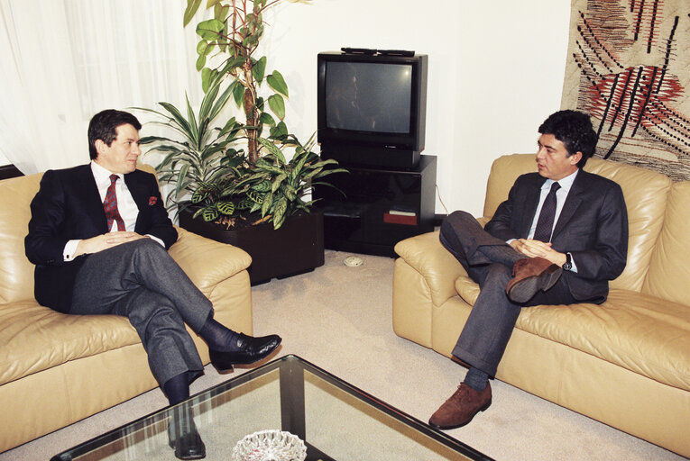 Foto 10: Visit to the European Parliament.