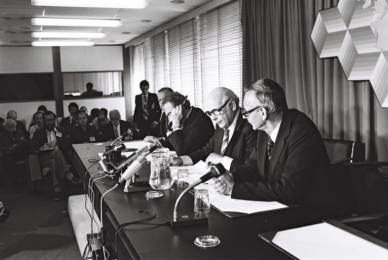 Fotografie 23: Meeting of the European Council in Brussels - Press conference