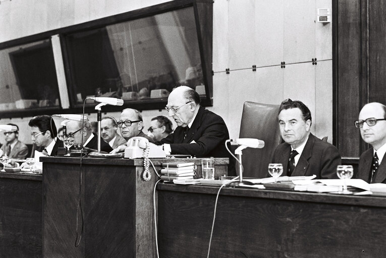 Fotografija 13: Plenary session in Luxembourg in October 1974