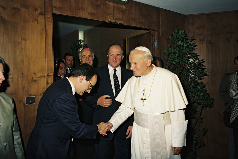 Visit of His Holiness, Pope John Paul II, to the European Parliament in Strasbourg