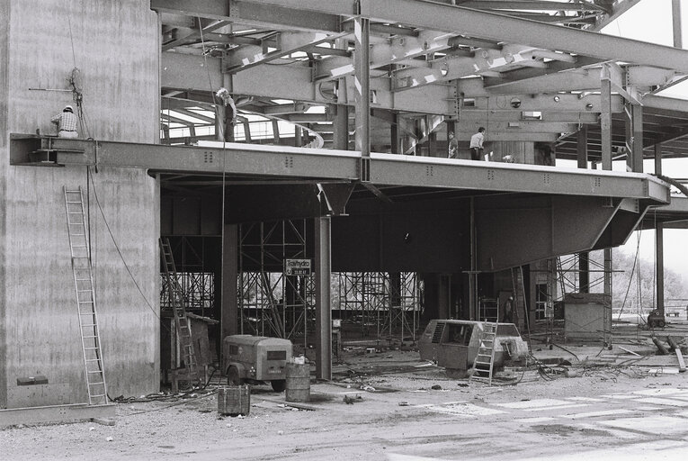 Fotografija 9: Construction of new building Luxembourg