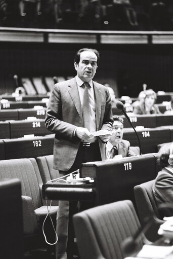 Fotografija 7: The MEP Georges MARCHAIS during a session in Strasbourg in March 1980.