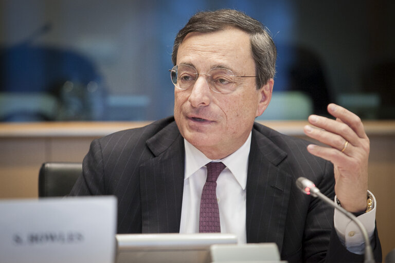 Photo 5: ECON - Public hearing with the Chairman of the Systemic Risk Board