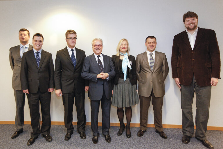 Foto 5: Study Visit to the EP of Members and official of the Croatian Parliament