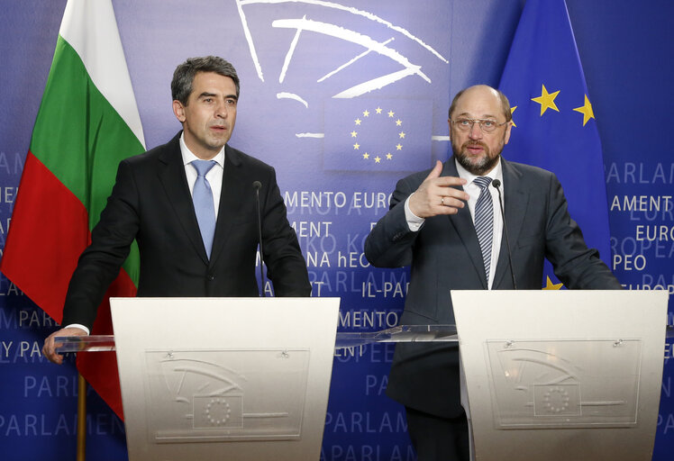 Foto 12: Martin SCHULZ - EP President meets with Rosen PLEVNELIEV - President of Bulgaria. Press point