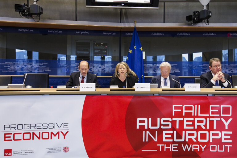 Fotografie 18: S&D Conference Failed Austerity in Europe - the Way Out