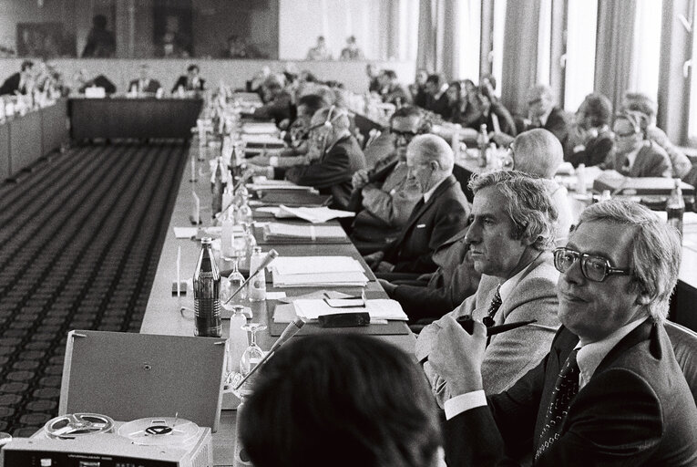 Fotografie 17: Meeting between the European Parliament, the Commission and the Council (Economic and Financial Affairs) in the first half of 1978, in Luxembourg