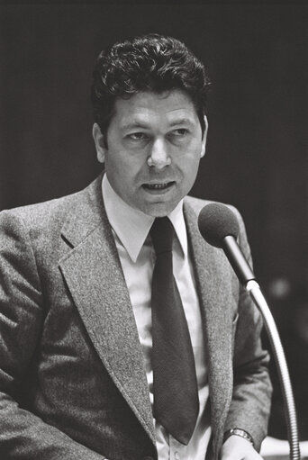 Fotagrafa 9: Portraits during a session in Luxembourg on January 1977