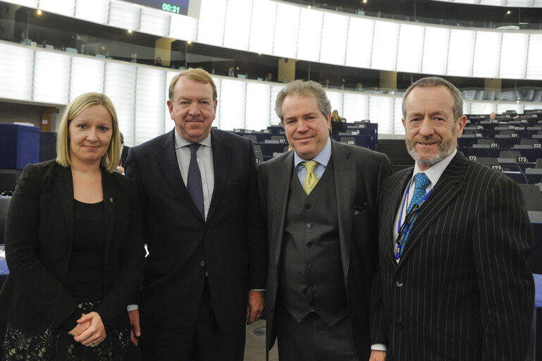 Fotografie 2: Meps in plenary Session week 03 2013