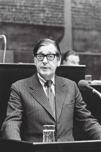 Fotografija 8: Portraits during a session in Luxembourg on January 1977