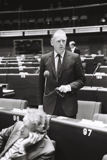 Foto 5: The MEP Philipp von BISMARCK during a session in Strasbourg in March 1980.