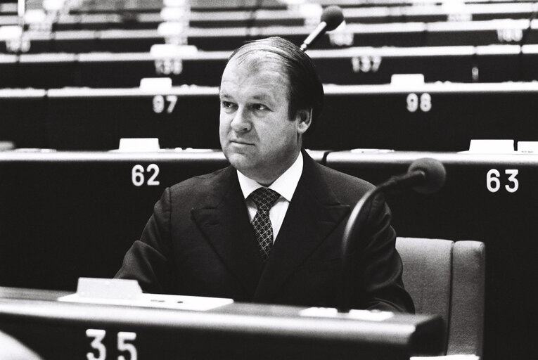 Suriet 14: Basil de FERRANTI during a session in Strasbourg in July 1980.